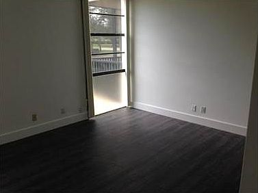 5th image of 3101 N Country Club Dr APT 111