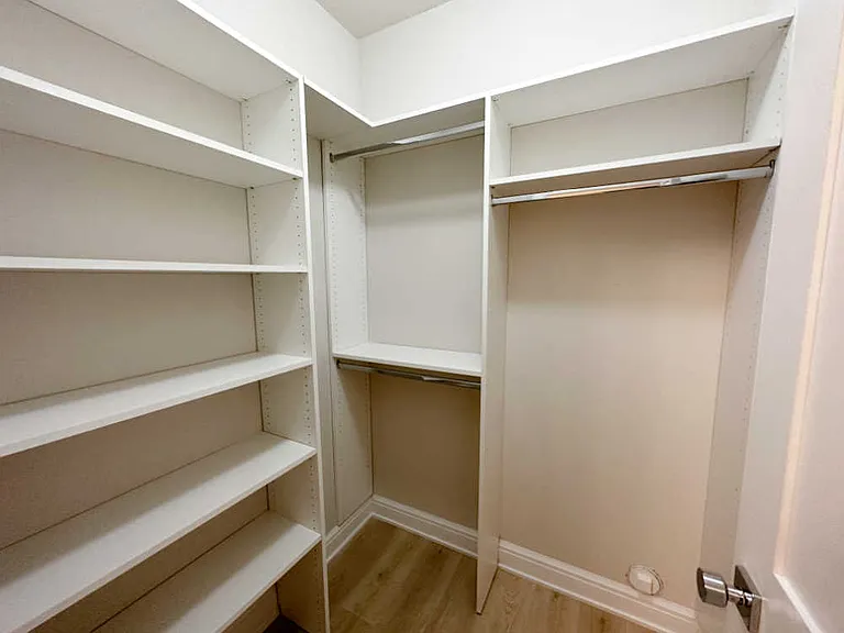4315 S Indiana Ave #3 — Photo 9