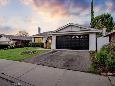 5453 Softwind Way, Agoura Hills, CA, 91301