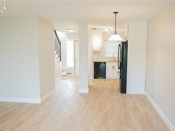 3rd image of 26586 Southern Pines Dr #105
