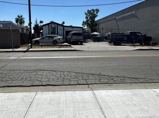 241 Sequoia Dr, Bakersfield, CA 93308