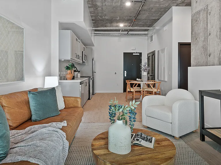 The Wilder Los Angeles Brand New — Photo 25