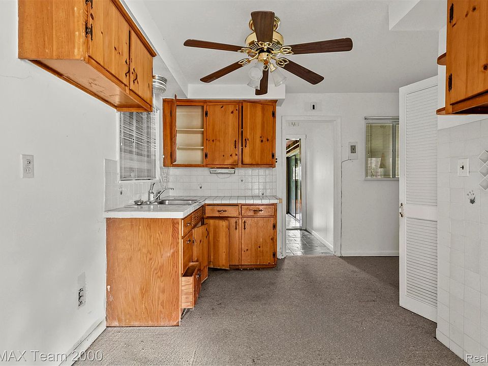 90 Lorberta Ln, photo 9