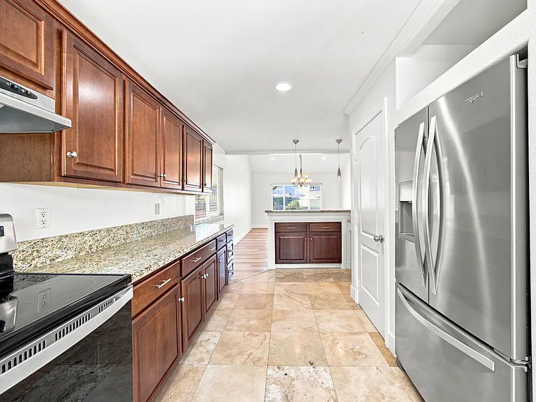 17006 Countrypark Ln — Photo 10