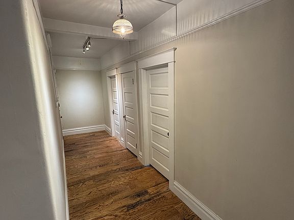 4th image of 2301 Polk St