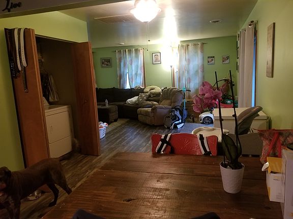 4th image of 619 Easy St