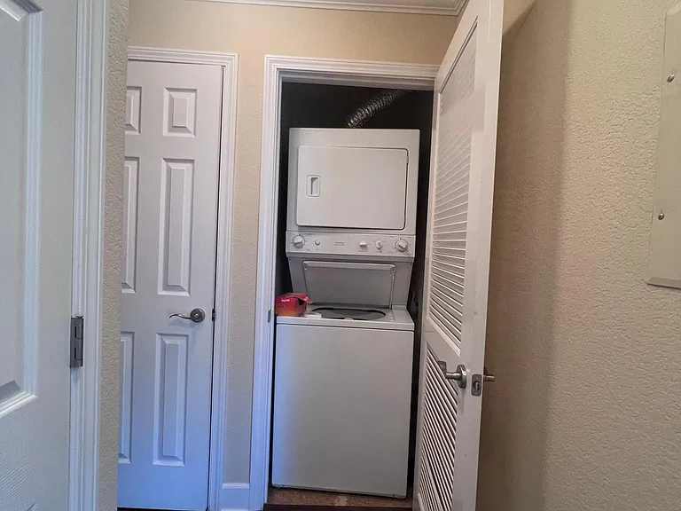355 Eastridge Dr — Photo 12