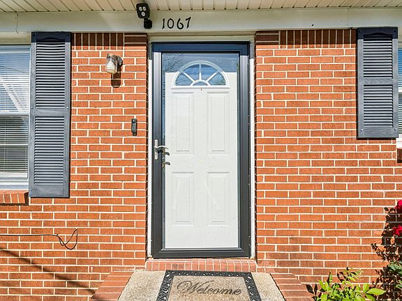 5th image of 1067 Murrey St