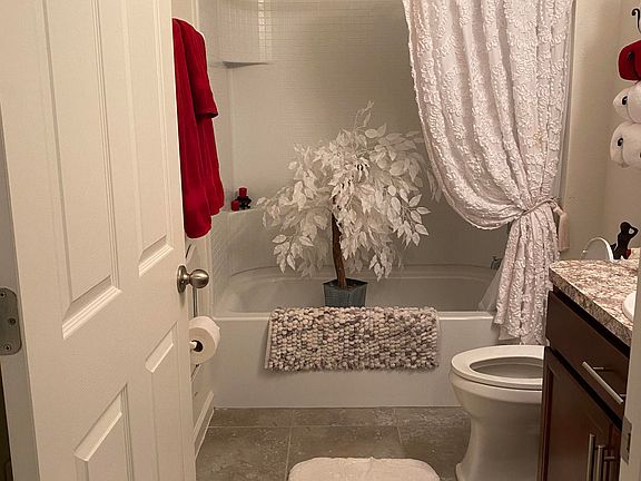 4th image of 920 Forest Trace Cir