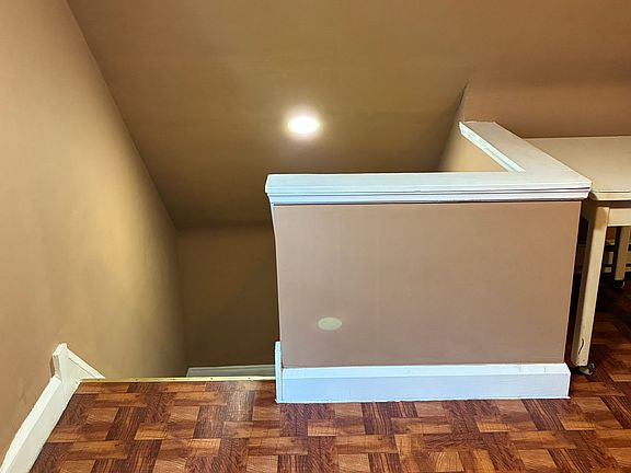 3rd image of 3158 Kensington Rd #Top