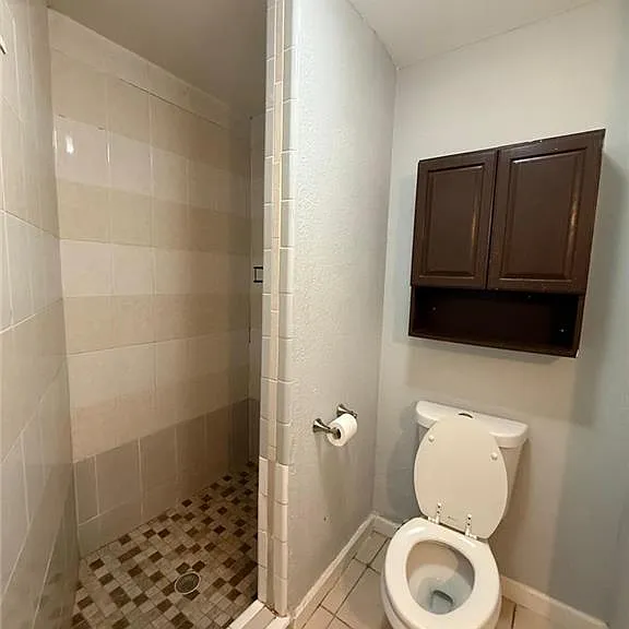 1104 E Business Highway 83 — Photo 11