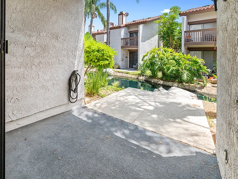 356 Molokai Dr — Photo 42