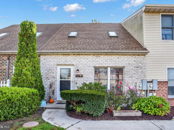 263 White Dogwood Dr, Etters, PA 17319