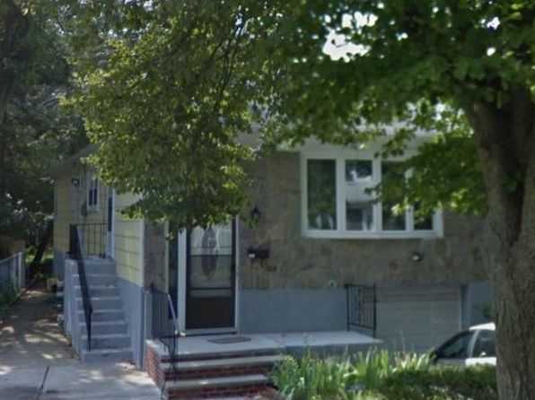 2411 Bayswater Ave