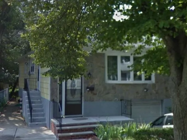 2411 Bayswater Ave, Far Rockaway, NY 11691