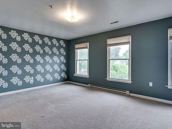 5th image of 537 Pangborn Blvd