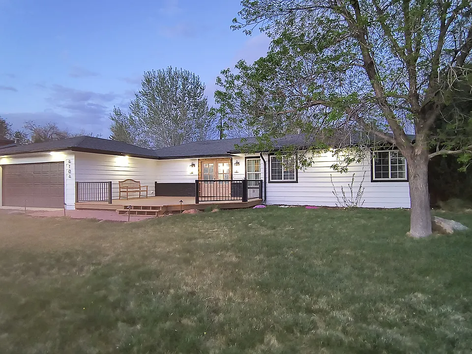 4104 Cherry Hills Dr