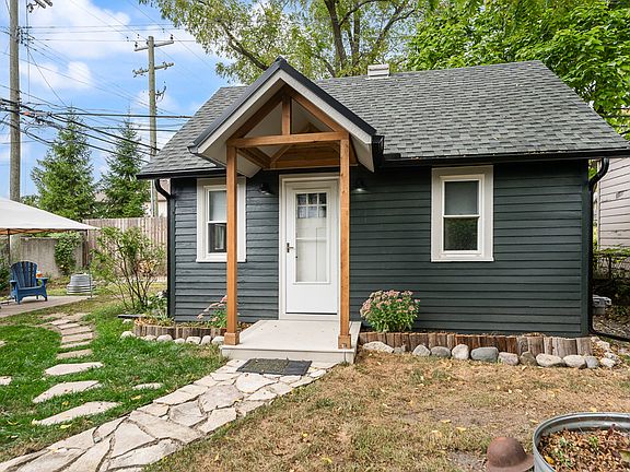 2nd image of 123 1/2 Lysander St