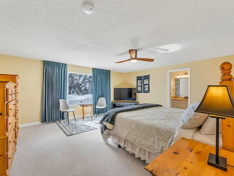 3790 Meadow Wood Rd — Photo 20