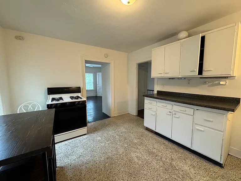 159 N 4th St #2 — Photo 7