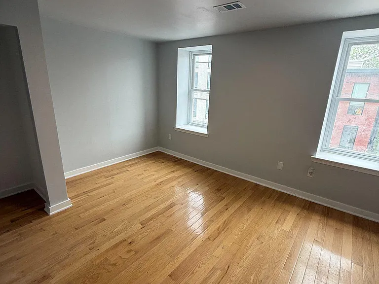718 N 16th St #3 — Photo 7