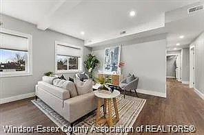 120 Centre St W #1A — Photo 4