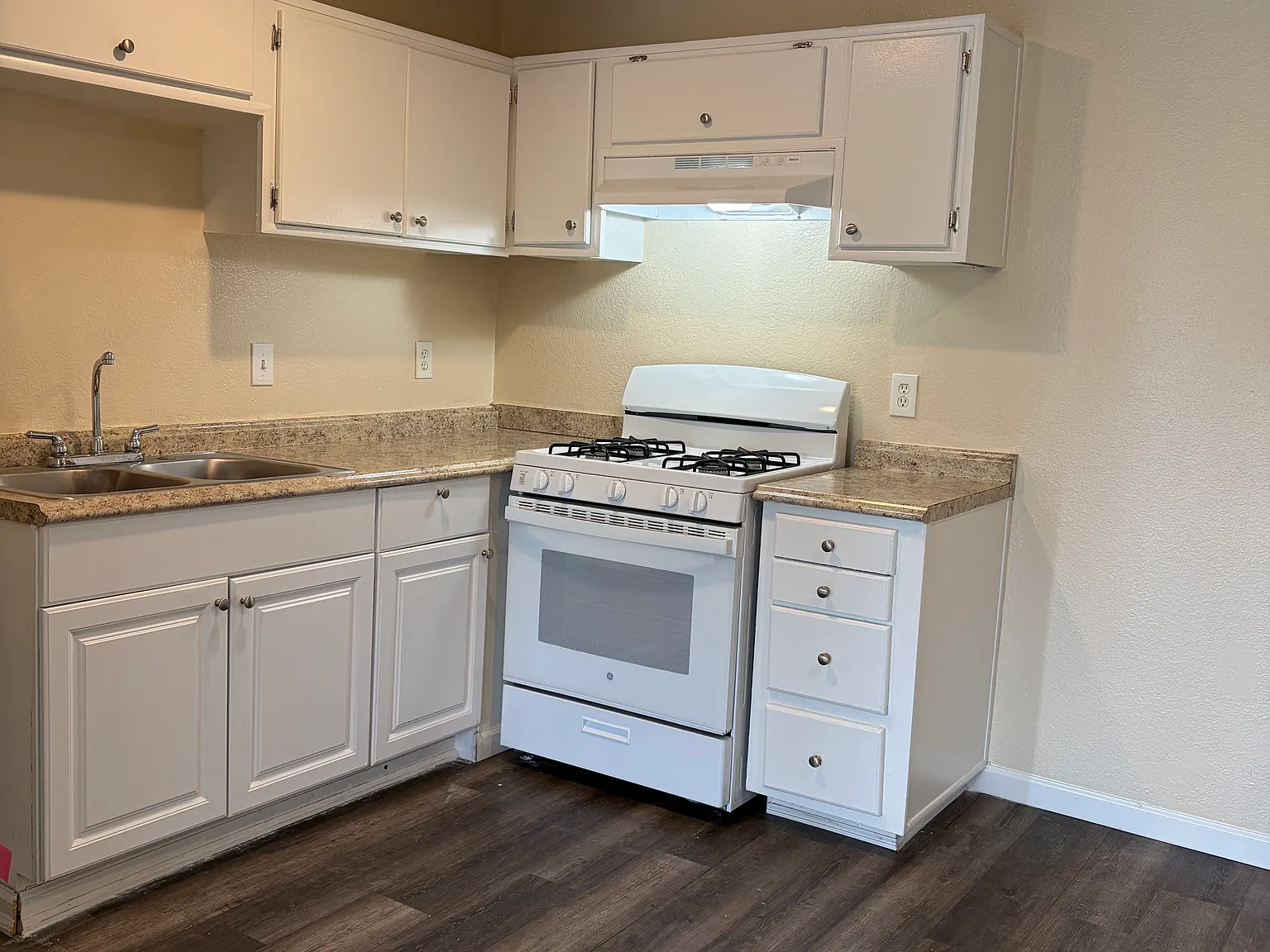 17450 Arrow Blvd — Photo 4