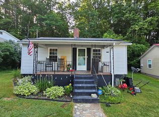 129 Vaughan St, Fries, VA 24330