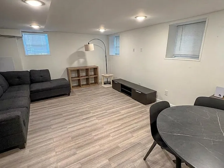 221 Jane St #1 — Photo 5
