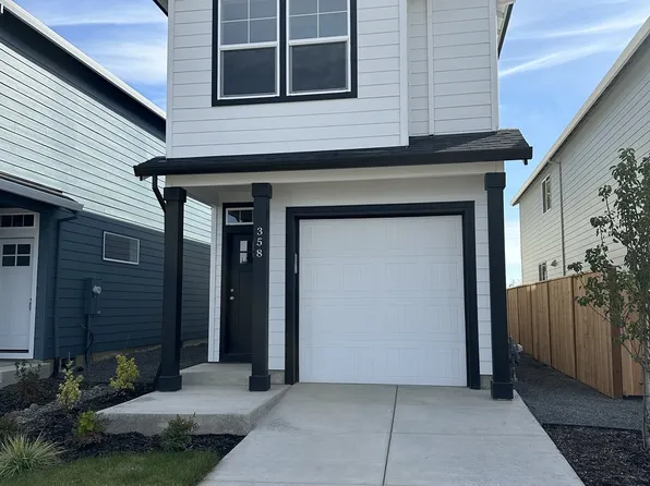 358 E London Way, Newberg, OR 97132