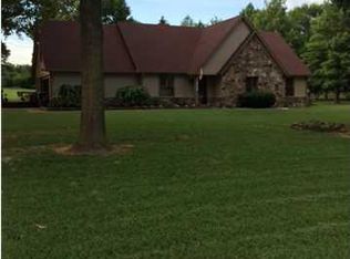 1658 Church Rd, Horn Lake, MS 38637