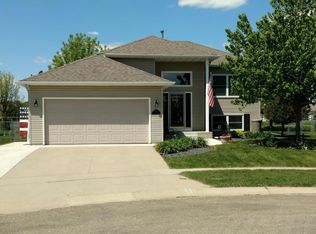 5833 49th Ave NW, Rochester, MN 55901