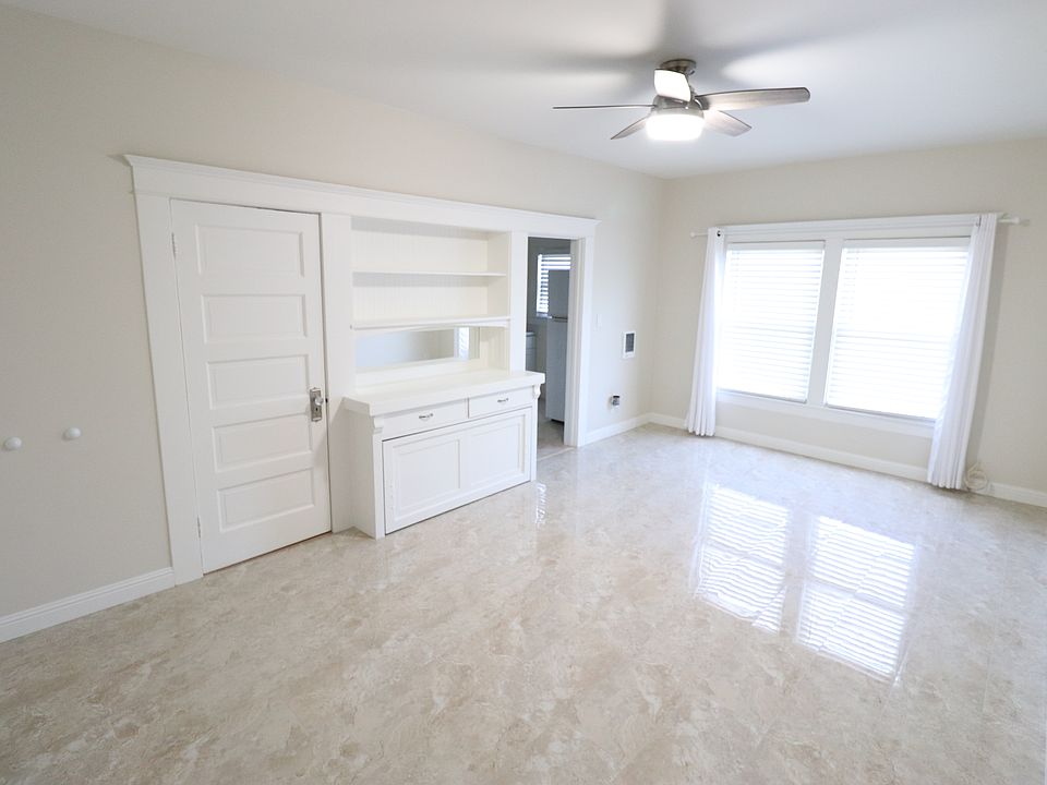 1st image of 986 E Main St #103