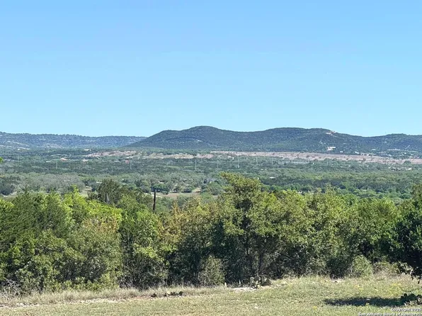 2485 Bump Gate, Pipe Creek, TX 78063