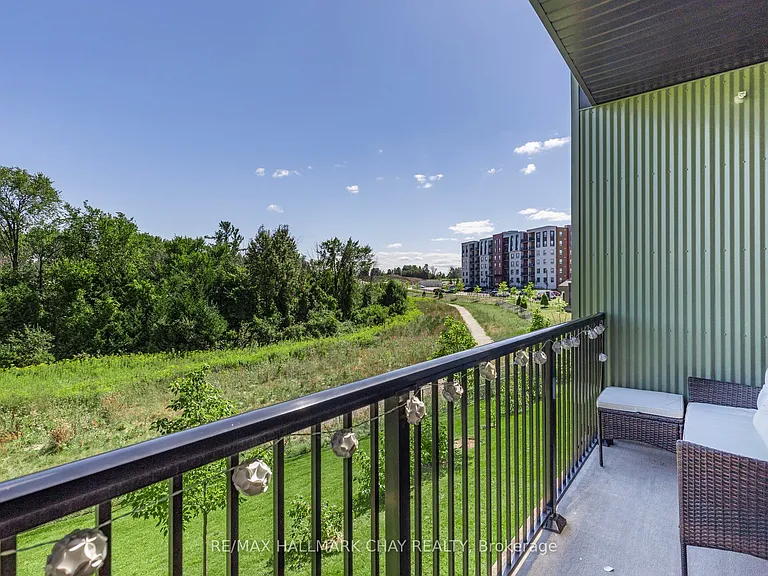 5 Chef Ln #208 — Photo 3