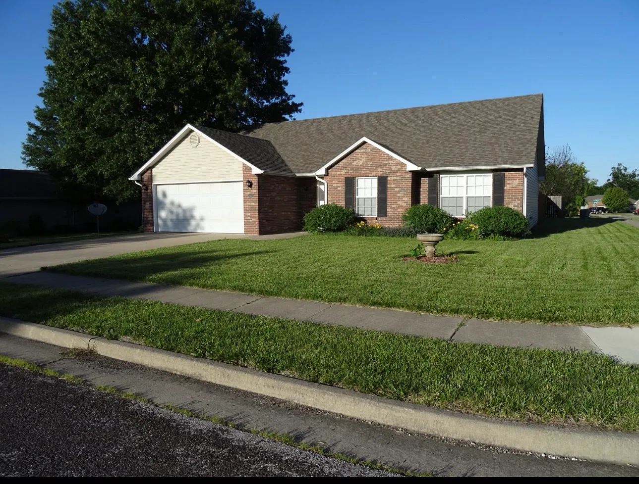 3 bed, 1512 sqft, $1,800 — Photo 1