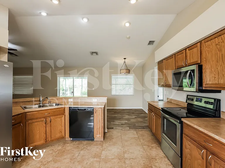 3668 Sandhill Crane Dr — Photo 7