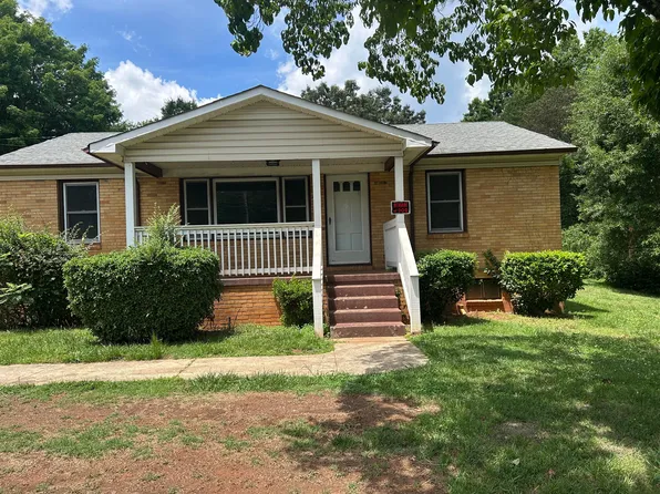 906 Eastside Dr, Statesville, NC 28625