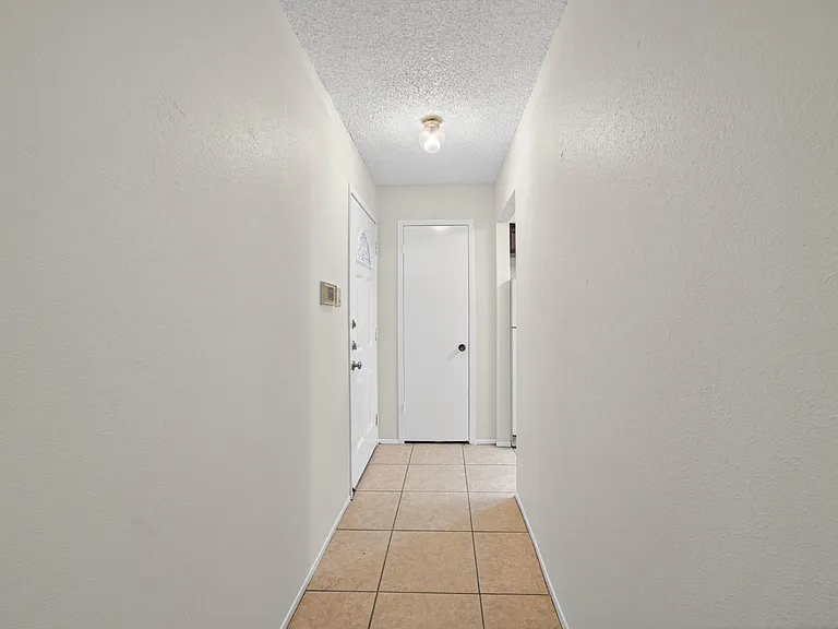 11703 Whisper Valley St — Photo 6