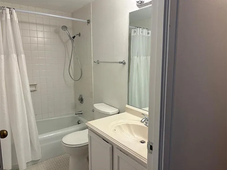 145 15th St NE #1007 — Photo 12