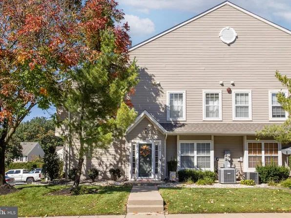 2604 Beacon Hill Dr, Sicklerville, NJ 08081
