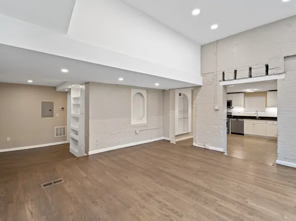 546 Chapel St APT 1, New Haven, CT 06511
