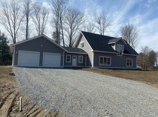 75 View Dr, Morrisville, VT 05661
