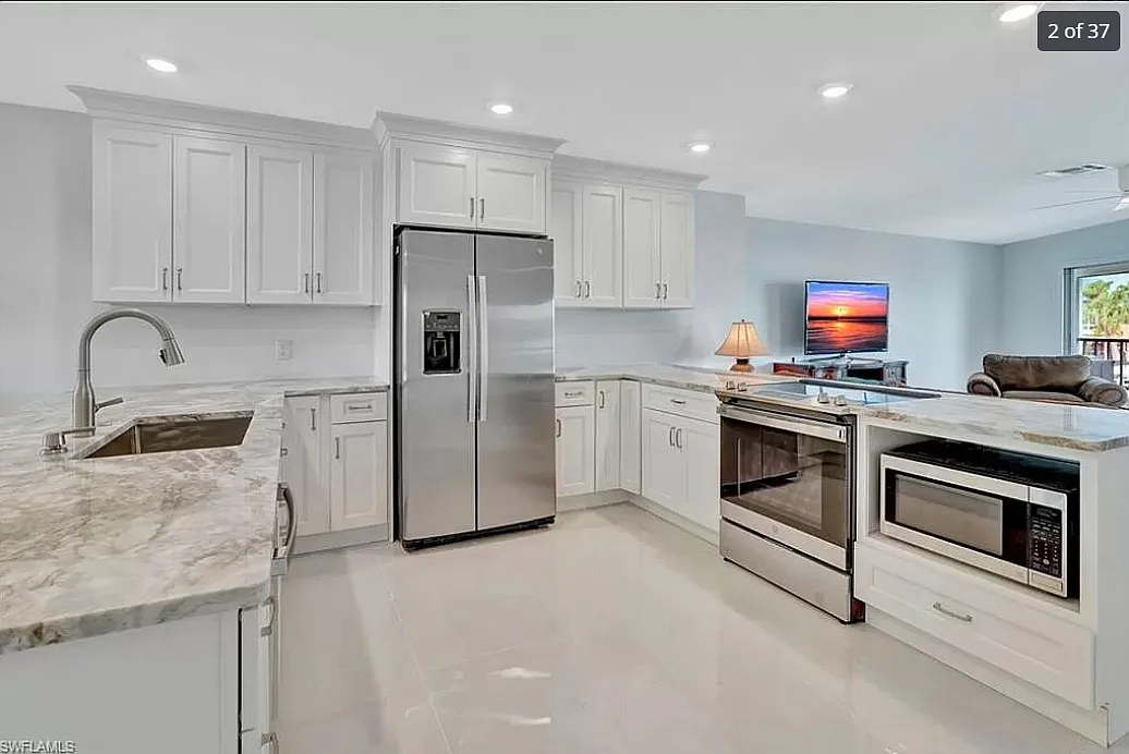3 bed, 1407 sqft, $2,200 — Photo 3
