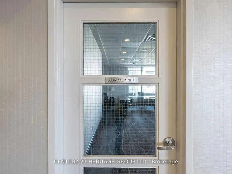 1 Avondale Ave #910 — Photo 27
