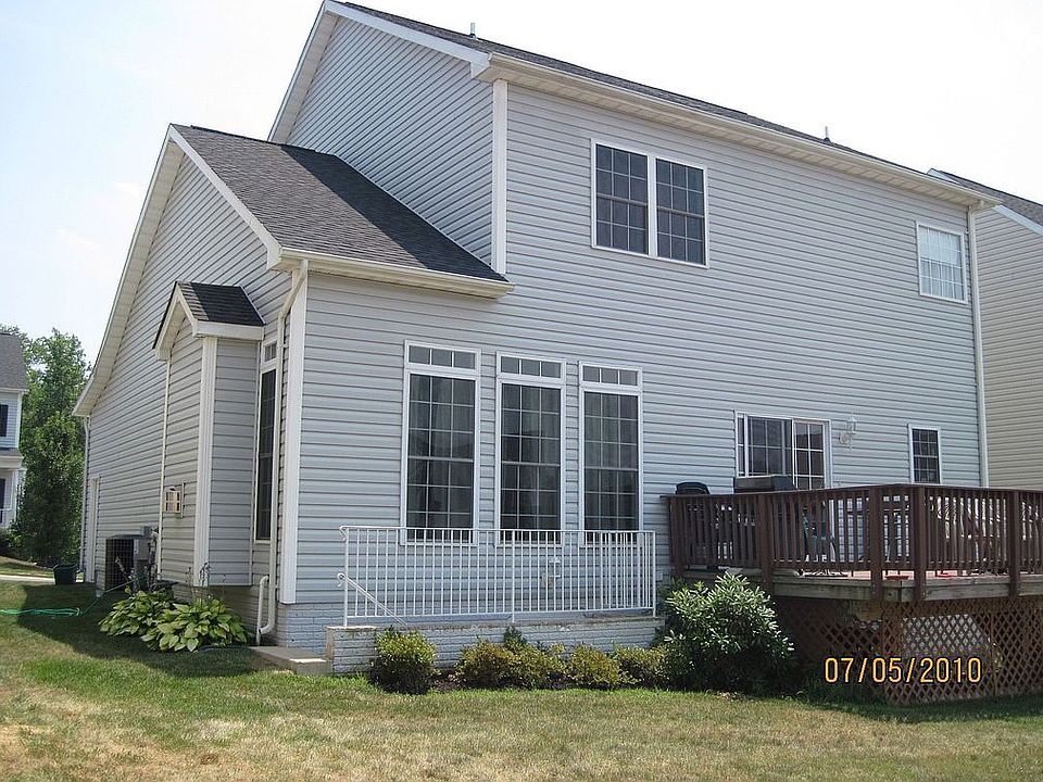 28 Glacier Way open backyard