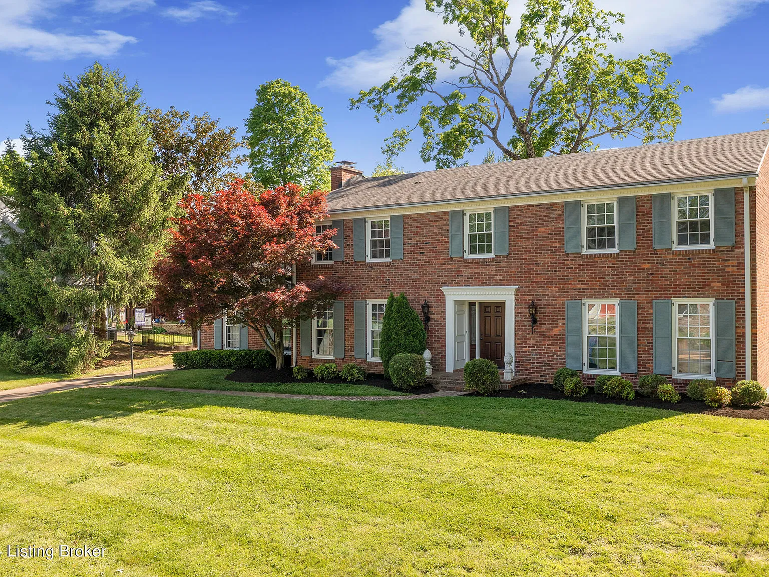 4 bed, 2.5 bath, 4122 sqft, $3,500 — Photo 1
