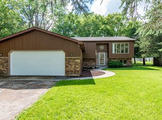 38468 N North Shore Ave, Beach Park, IL 60087