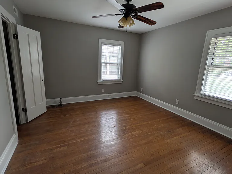 2648 Euclid Heights Blvd — Photo 1