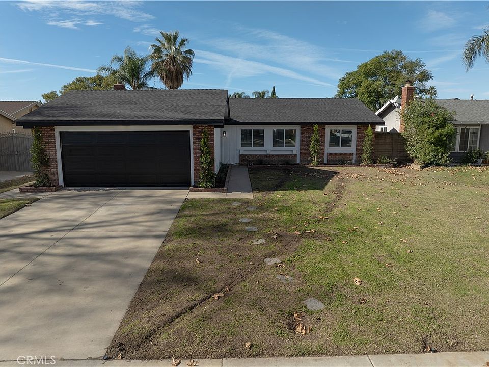 1st image of 2808 S Desert Forest Ave